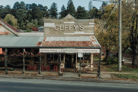 Daylesford Art Motel - Darwin Holiday 22