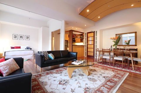 Majorca Magic On Flinders Lane - Rejuvenate Stays - Darwin Holiday 1