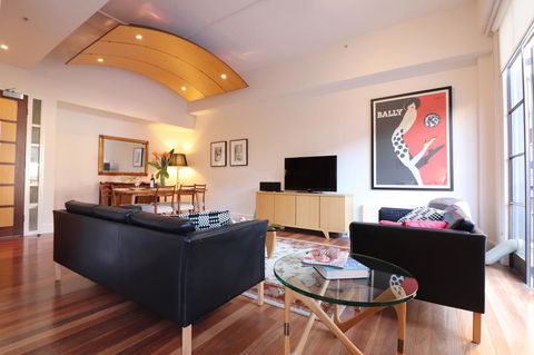 Majorca Magic On Flinders Lane - Rejuvenate Stays - Darwin Holiday 19