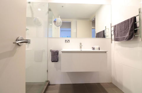 Majorca Magic On Flinders Lane - Rejuvenate Stays - Darwin Holiday 16