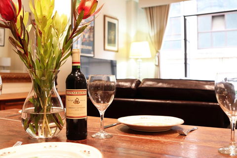 Majorca Magic On Flinders Lane - Rejuvenate Stays - Darwin Holiday 34