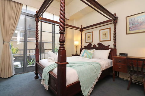 Majorca Magic On Flinders Lane - Rejuvenate Stays - Darwin Holiday 27