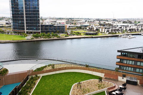 Auzzie Apartments Docklands, Melbourne - Darwin Holiday 10