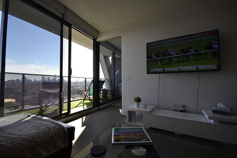 Society Accommodation - Darwin Holiday 11