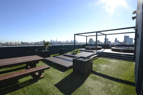 Society Accommodation - Darwin Holiday 10