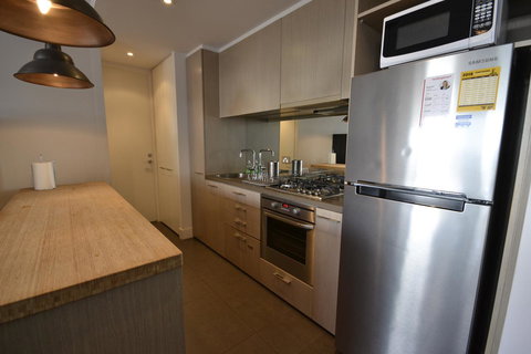 Society Accommodation - Darwin Holiday 12