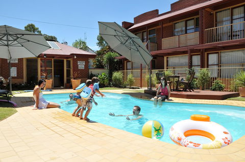 National Hotel Complex Bendigo - Darwin Holiday 12