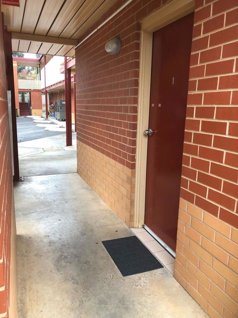 National Hotel Complex Bendigo - Darwin Holiday 2
