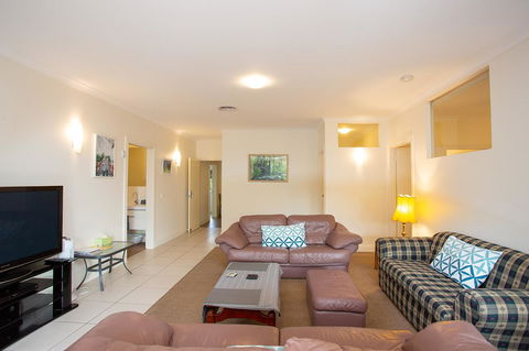 Austral Place 88 Via Merri River - Darwin Holiday 6