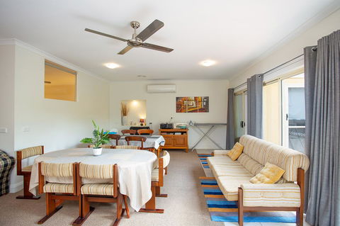 Austral Place 88 Via Merri River - Darwin Holiday 7