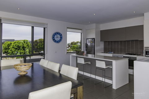 1 Pebble Place - Darwin Holiday 0