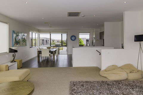 1 Pebble Place - Darwin Holiday 4