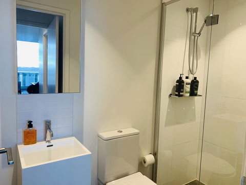 Southbank Seaview Apartment - Darwin Holiday 2