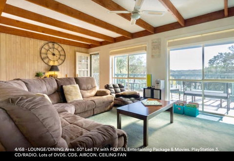 Nest On A Crest - Darwin Holiday 3