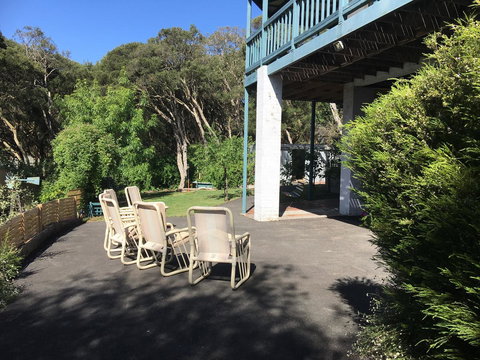 Nest On A Crest - Darwin Holiday 33