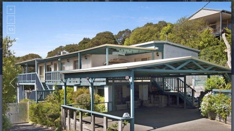 Nest On A Crest - Darwin Holiday 22