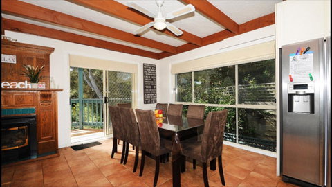 Nest On A Crest - Darwin Holiday 6