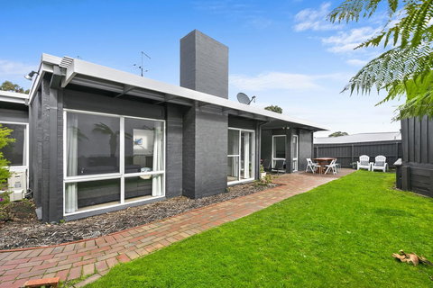 Mysa Anglesea Sleeps 7 WiFi SmartTV Cafes Shops - Darwin Holiday 5