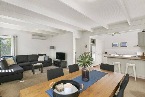 Mysa Anglesea Sleeps 7 WiFi SmartTV Cafes Shops - Darwin Holiday 4