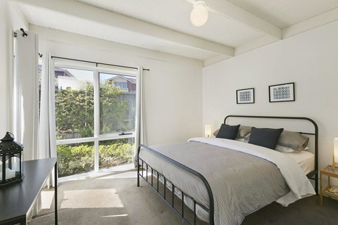 Mysa Anglesea Sleeps 7 WiFi SmartTV Cafes Shops - Darwin Holiday 6