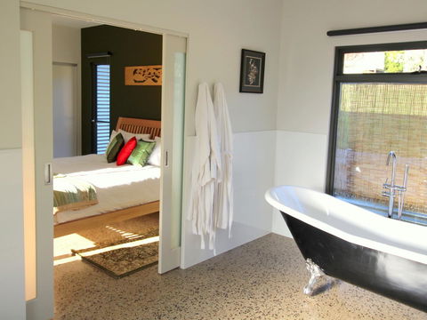 3 Bells Alpine Cottage - Darwin Holiday 8