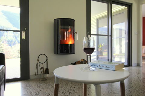 3 Bells Alpine Cottage - Darwin Holiday 19