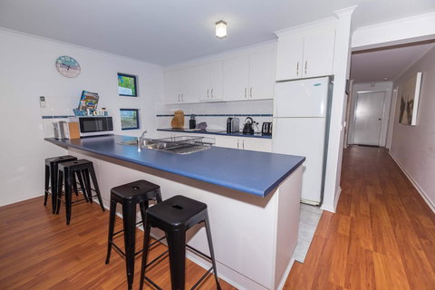 Demure Charm - Darwin Holiday 7