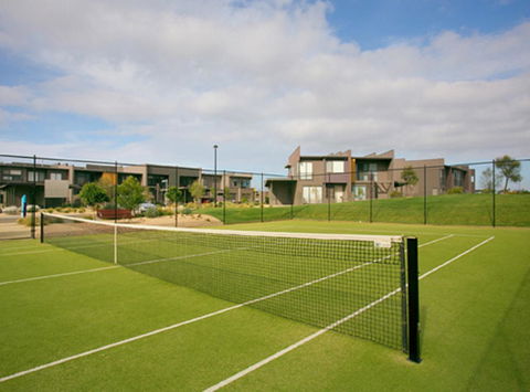 Torquay Golf Retreats - Pool, Beach, Tennis, Golf - Darwin Holiday 12