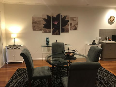Black Lotus Townhouse - Darwin Holiday 8