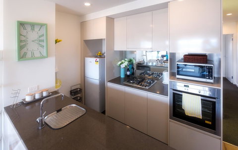 Waterfront Apt 234 Marinaquays - Darwin Holiday 10