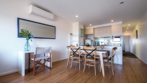 Waterfront Apt 234 Marinaquays - Darwin Holiday 6