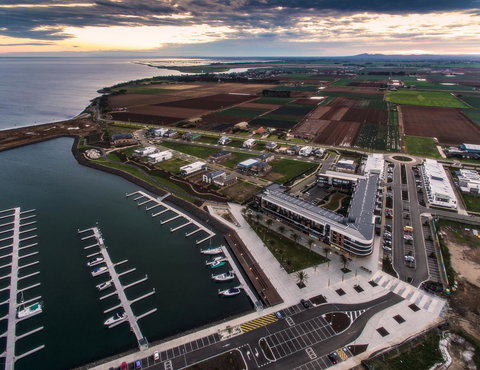 Waterfront Apt 234 Marinaquays - Darwin Holiday 5