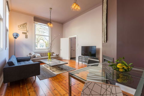 The Old Mechanics - Darwin Holiday 2