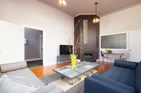 The Old Mechanics - Darwin Holiday 3