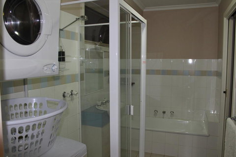 Australian Home Away @ Box Hill 2 Bedroom - Darwin Holiday 10