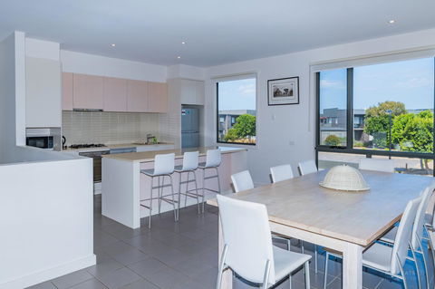 1 Sunset Place - Darwin Holiday 0