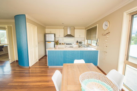 The Pitch - Darwin Holiday 2