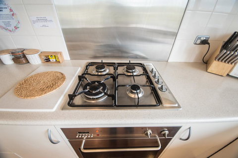 The Pitch - Darwin Holiday 9