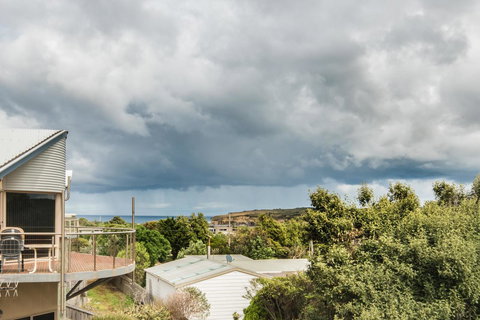 The Pitch - Darwin Holiday 14