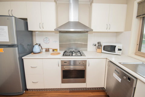 The Pitch - Darwin Holiday 8