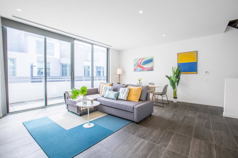 Docklands Waterfront Luxury Villa - Darwin Holiday 32