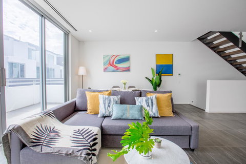 Docklands Waterfront Luxury Villa - Darwin Holiday 5