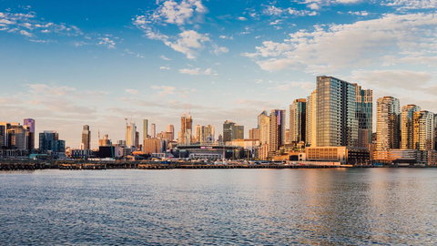 Docklands Waterfront Luxury Villa - Darwin Holiday 3