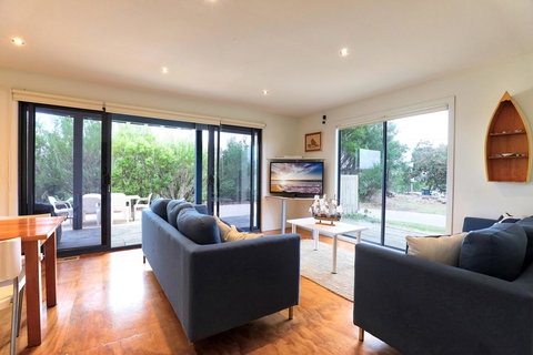 Via Nuova - Darwin Holiday 14