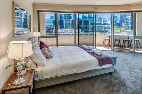 Southbank Tower Apartments - Darwin Holiday 2