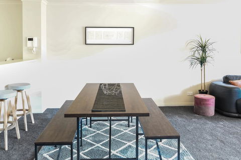 Southbank Tower Apartments - Darwin Holiday 6