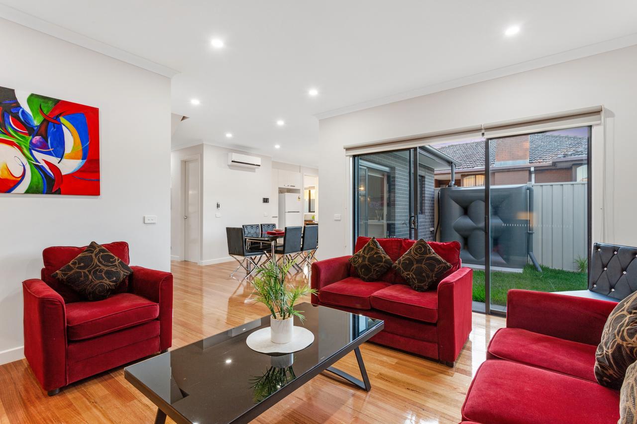 Albanvale VIC Darwin Holiday