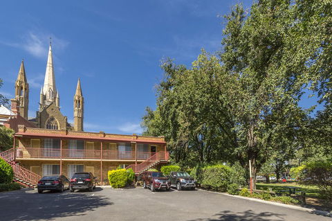Cathedral Motor Inn - Darwin Holiday 1