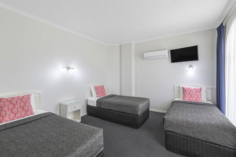 Cathedral Motor Inn - Darwin Holiday 11