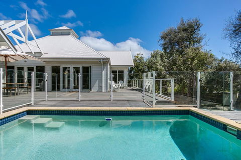 Perfect Blairgowrie Beach House - Darwin Holiday 0